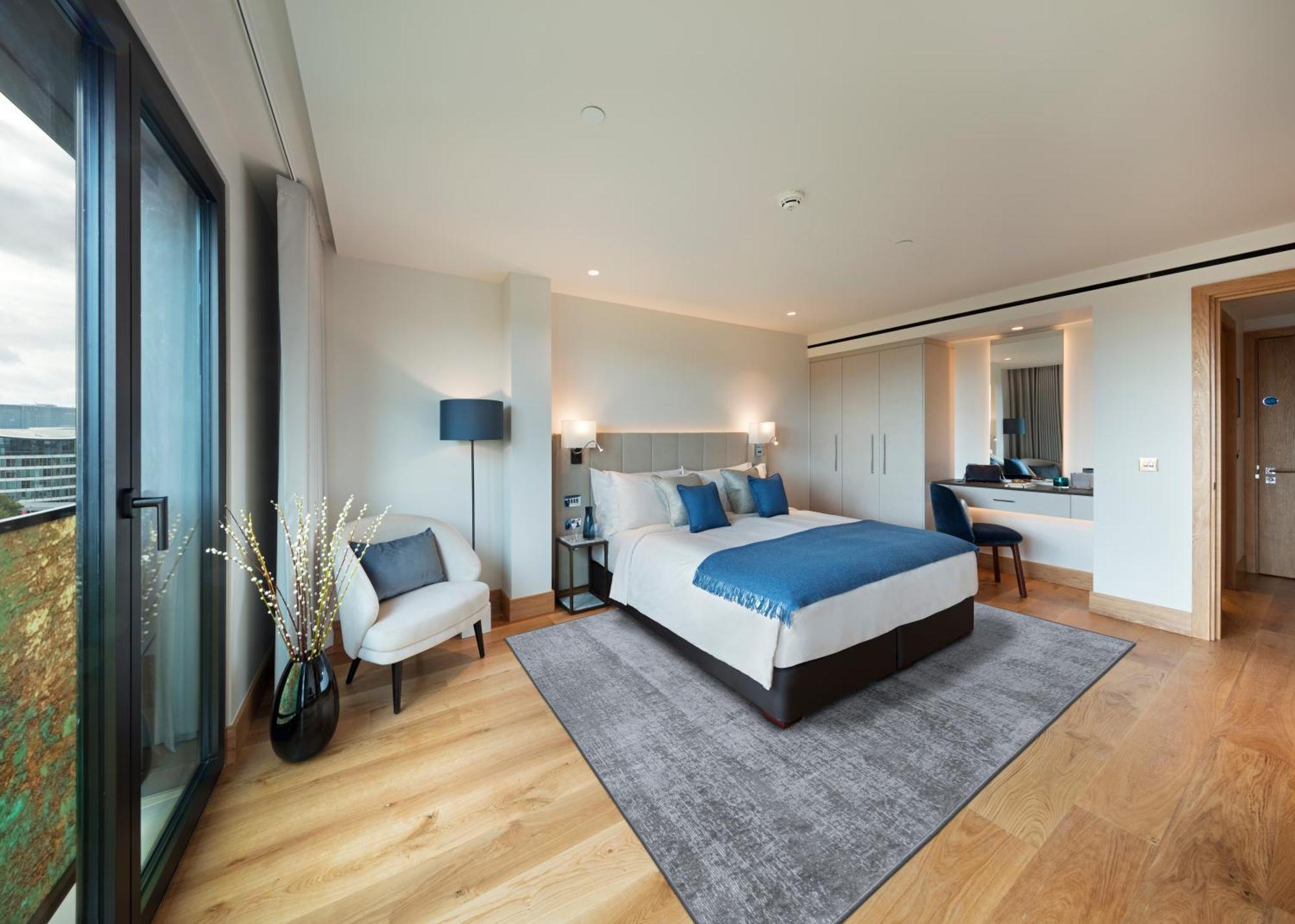 Tower Suites By Blue Orchid Лондон Екстериор снимка